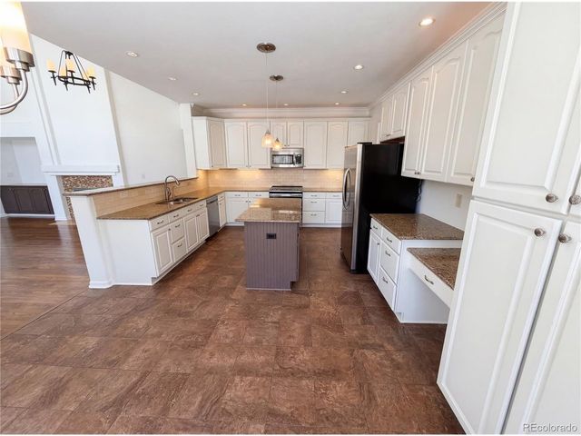 5817 S Espana St, Aurora, CO 80015