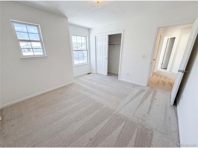 5817 S Espana St, Aurora, CO 80015