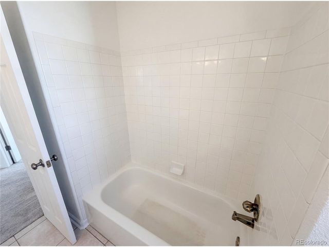 5817 S Espana St, Aurora, CO 80015