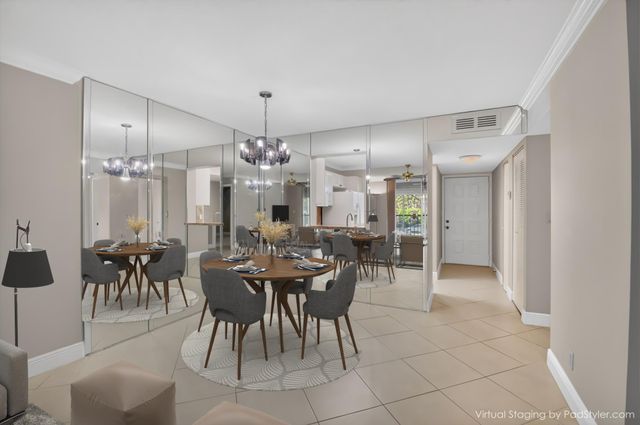 6935 Huntington Lane, Unit 207, Delray Beach, FL 33446