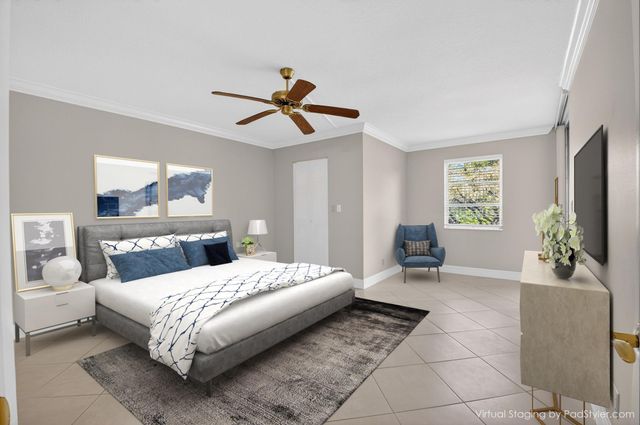 6935 Huntington Lane, Unit 207, Delray Beach, FL 33446