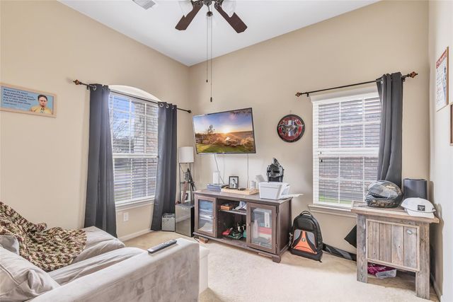 6715 Hunters Trace Lane, Baytown, TX 77521