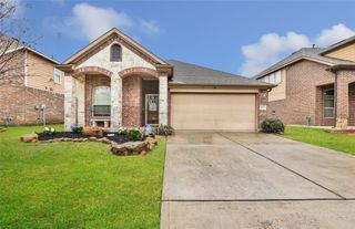 6715 Hunters Trace Lane, Baytown, TX 77521
