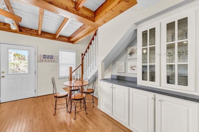 512 Pompano Street, Edisto Island, SC 29438