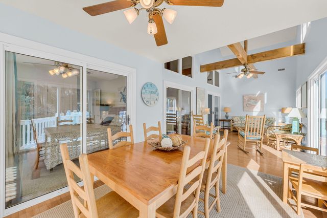 512 Pompano Street, Edisto Island, SC 29438