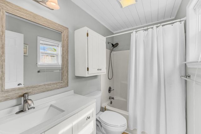 512 Pompano Street, Edisto Island, SC 29438