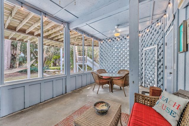 512 Pompano Street, Edisto Island, SC 29438