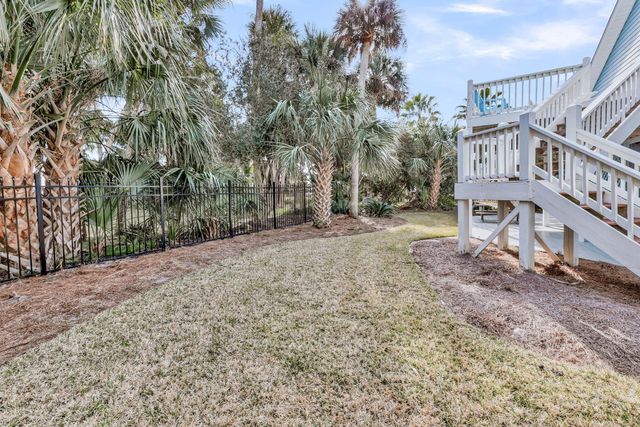 512 Pompano Street, Edisto Island, SC 29438