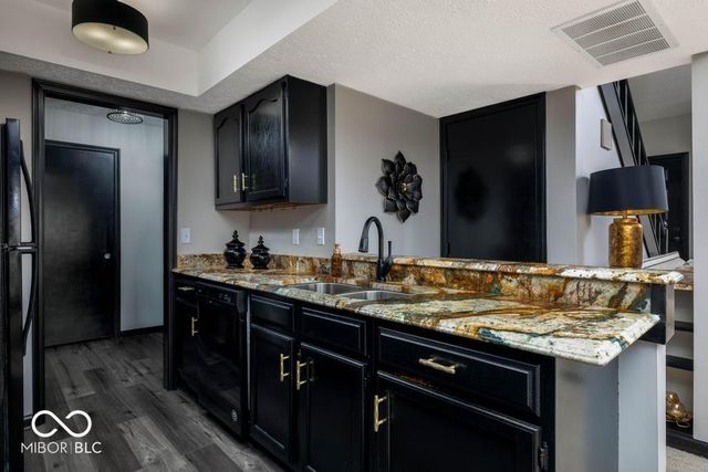 517 Conner Creek Drive, Fishers, IN 46038