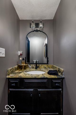 517 Conner Creek Drive, Fishers, IN 46038