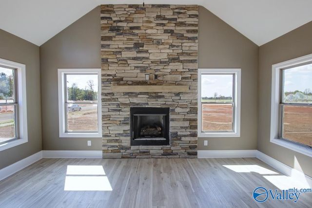 26484 Old Town Drive, Athens, AL 35613