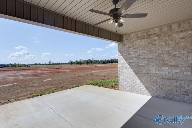 26484 Old Town Drive, Athens, AL 35613