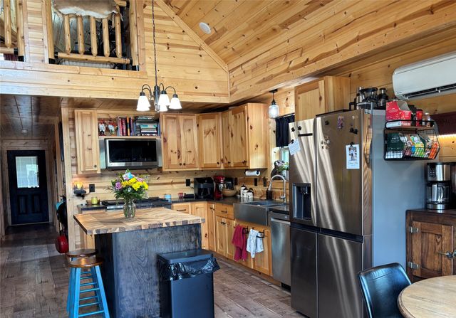 125 County Road 403, Goldthwaite, TX 76844