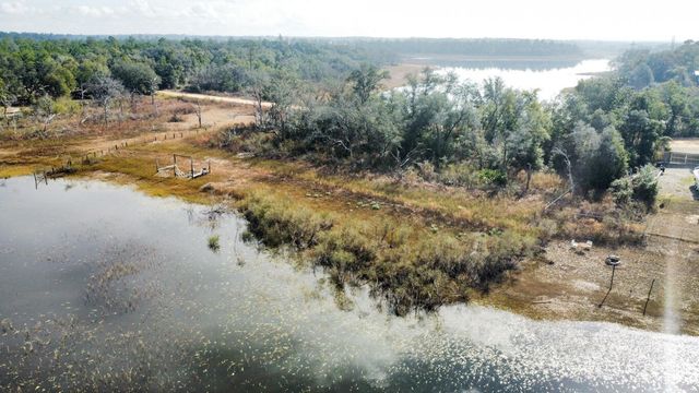 2950 River Lake Drive, Chipley, FL 32428