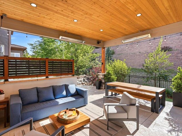 10562 Montecito Dr, Lone Tree, CO 80124