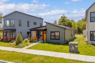 2819 16th Street, Detroit, MI 48216