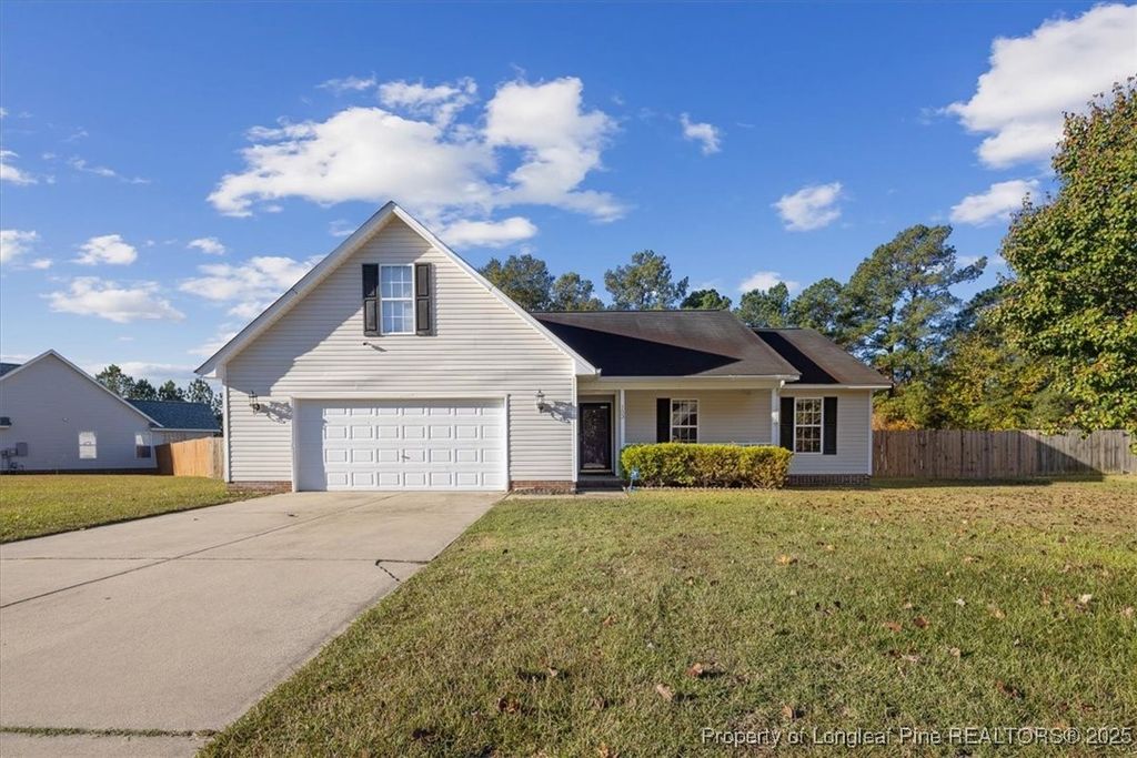 153 Rushmore Court, Raeford, NC 28376