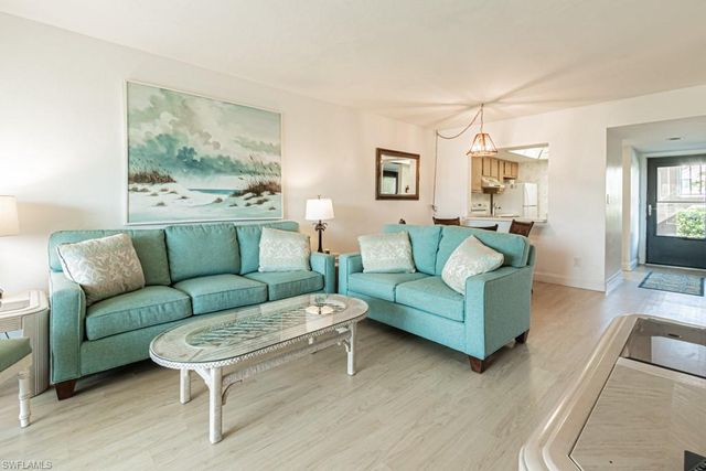 1022 Manatee RD D107, Naples, FL 34114