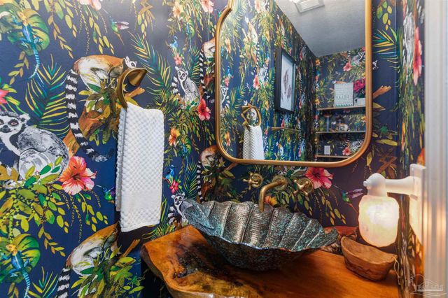 1430 Tina Dr 8, Navarre Beach, FL 32566