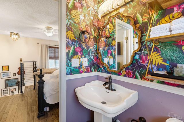 1430 Tina Dr 8, Navarre Beach, FL 32566