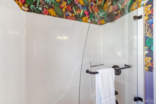 1430 Tina Dr 8, Navarre Beach, FL 32566