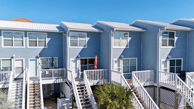 1430 Tina Dr 8, Navarre Beach, FL 32566