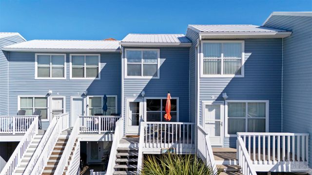 1430 Tina Dr 8, Navarre Beach, FL 32566
