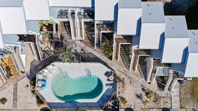 1430 Tina Dr 8, Navarre Beach, FL 32566