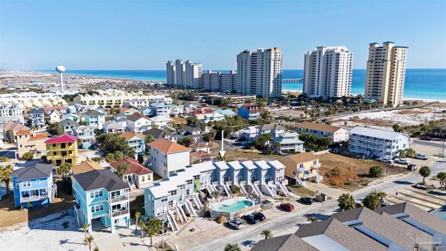1430 Tina Dr 8, Navarre Beach, FL 32566
