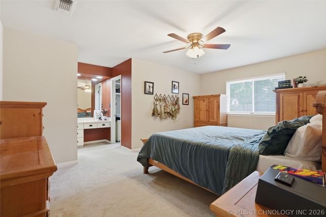 6652 E 46th Place, Tulsa, OK 74145