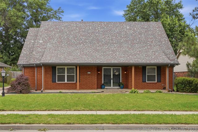 6652 E 46th Place, Tulsa, OK 74145