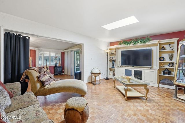 10402 N 105TH Avenue, Sun City, AZ 85351