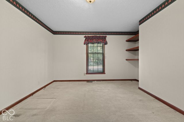 431 N Timber Trail, Greenwood, IN 46142