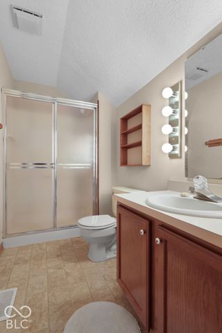 431 N Timber Trail, Greenwood, IN 46142