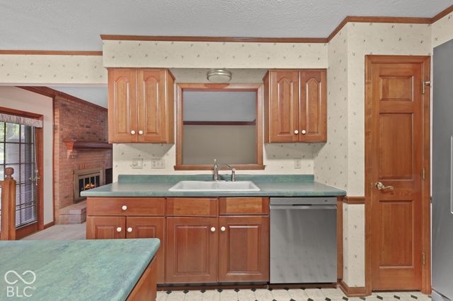 431 N Timber Trail, Greenwood, IN 46142