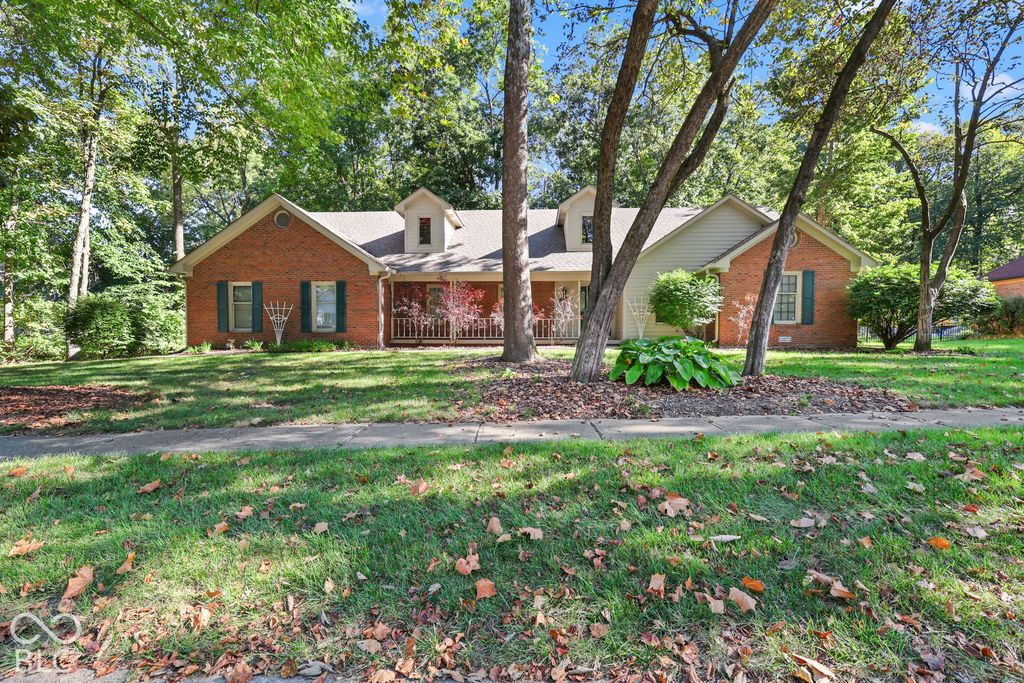 431 N Timber Trail, Greenwood, IN 46142