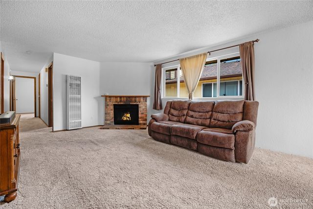 5227 101st Place NE, Marysville, WA 98270