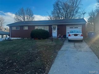 1628 Mowbry Lane, St Louis, MO 63136