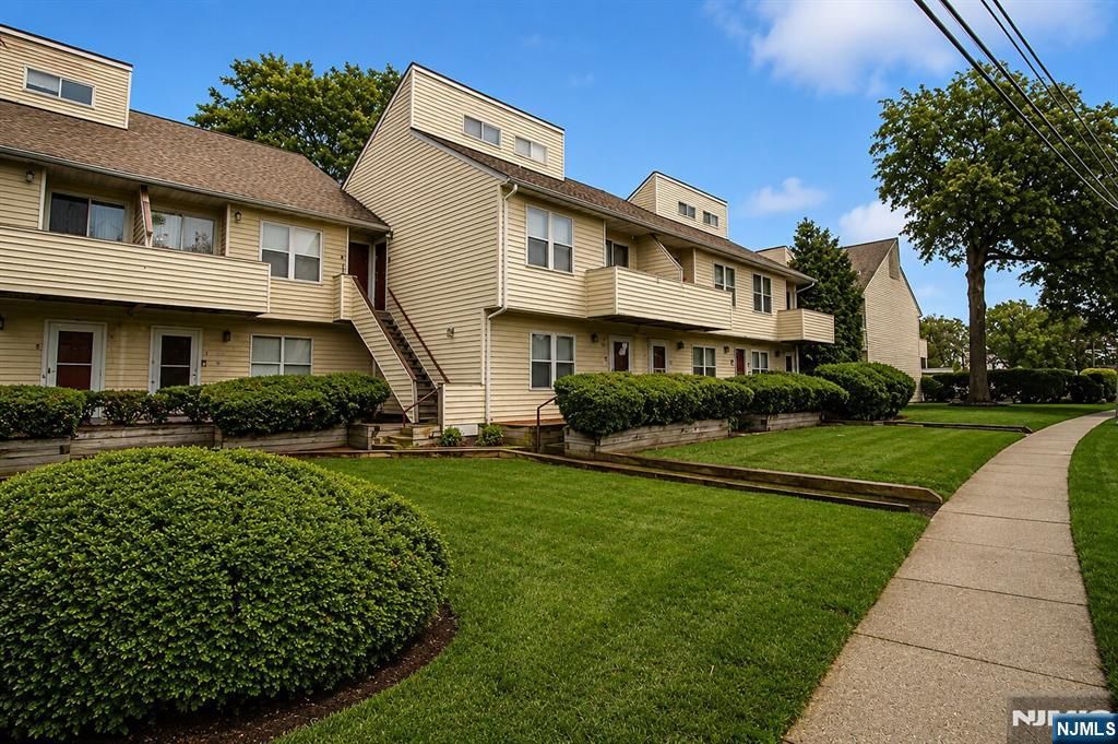 156 Liberty Street 8, Little Ferry, NJ 07643