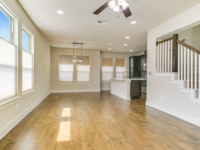 5309 William Holland Ave 8, Austin, TX 78756