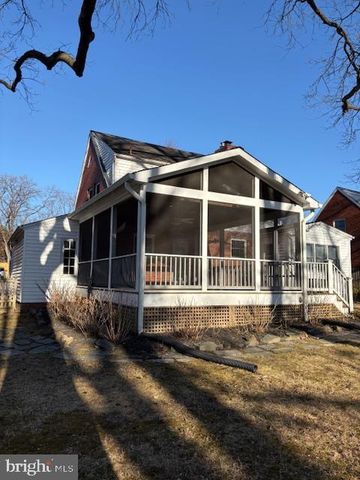 8012 BARRON ST, Takoma Park, MD 20912