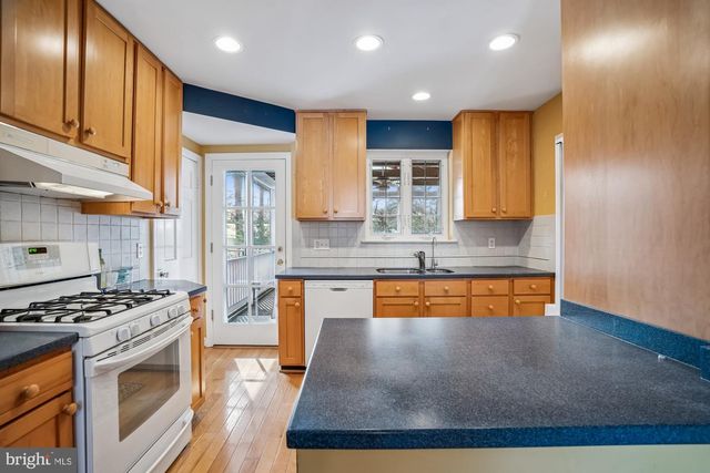 8012 BARRON ST, Takoma Park, MD 20912