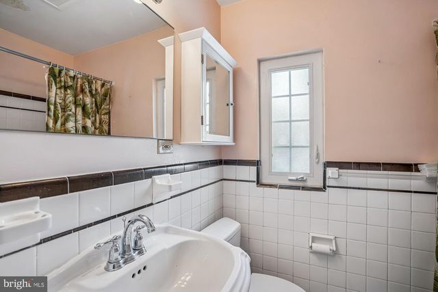 8012 BARRON ST, Takoma Park, MD 20912