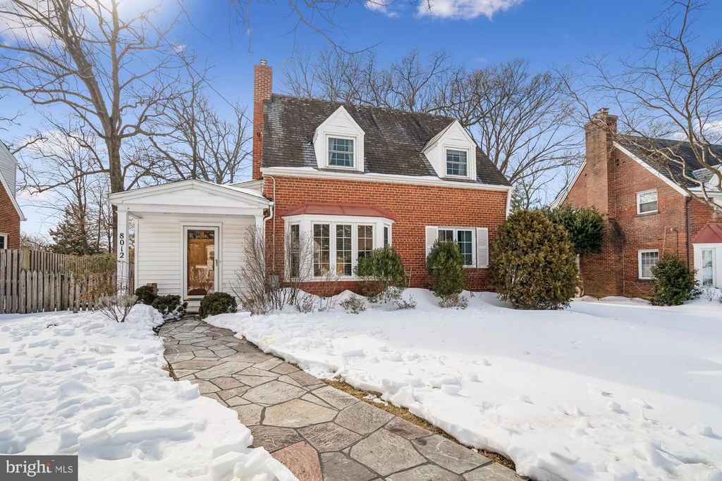 8012 BARRON ST, Takoma Park, MD 20912