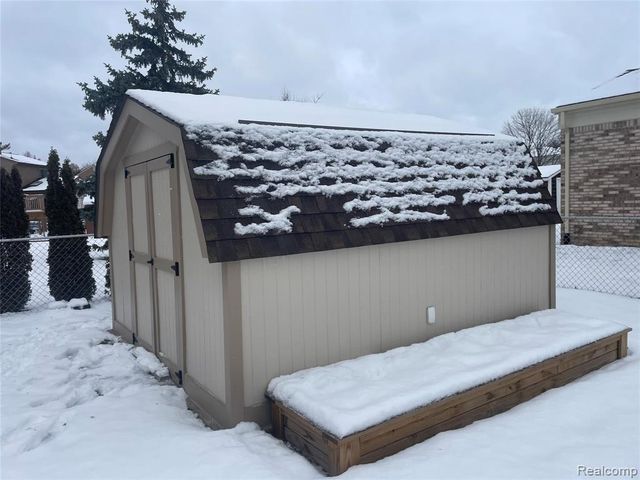 45284 Spagnuolo Road, Macomb, MI 48044