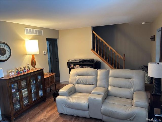 45284 Spagnuolo Road, Macomb, MI 48044