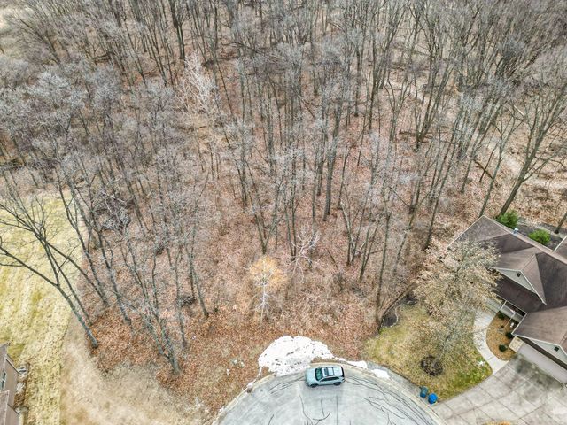 81 Morena Terrace, Crown Point, IN 46307