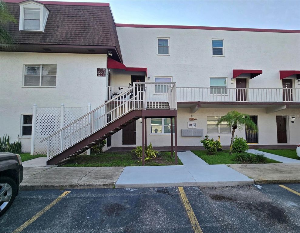 9009 TUDOR DRIVE G107, Tampa, FL 33615