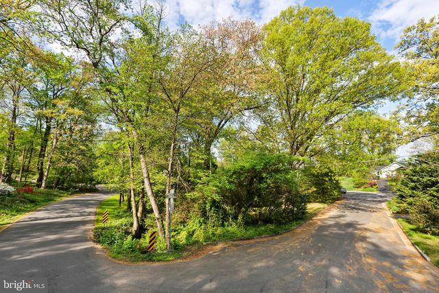 7616 ADMIRAL DR, Alexandria, VA 22308