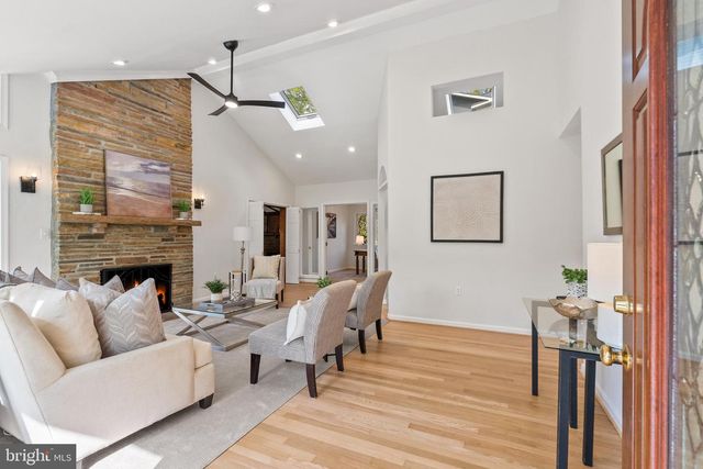7616 ADMIRAL DR, Alexandria, VA 22308